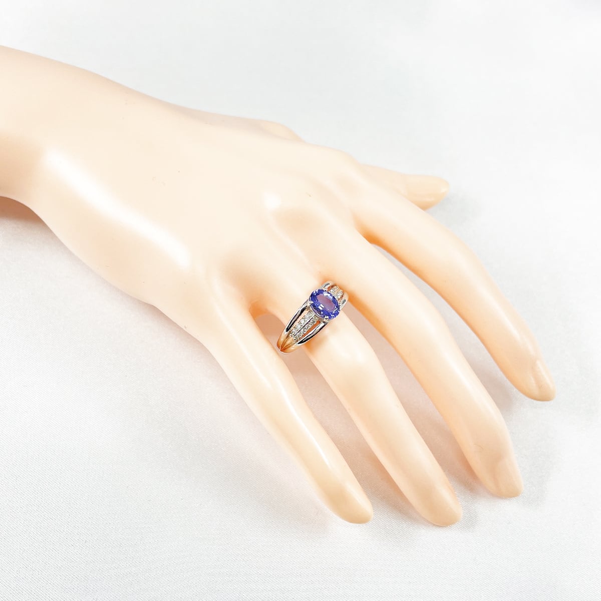 Pt950 天然タンザナイト1.00ct 天然ダイヤモンド 0.16ct リング  