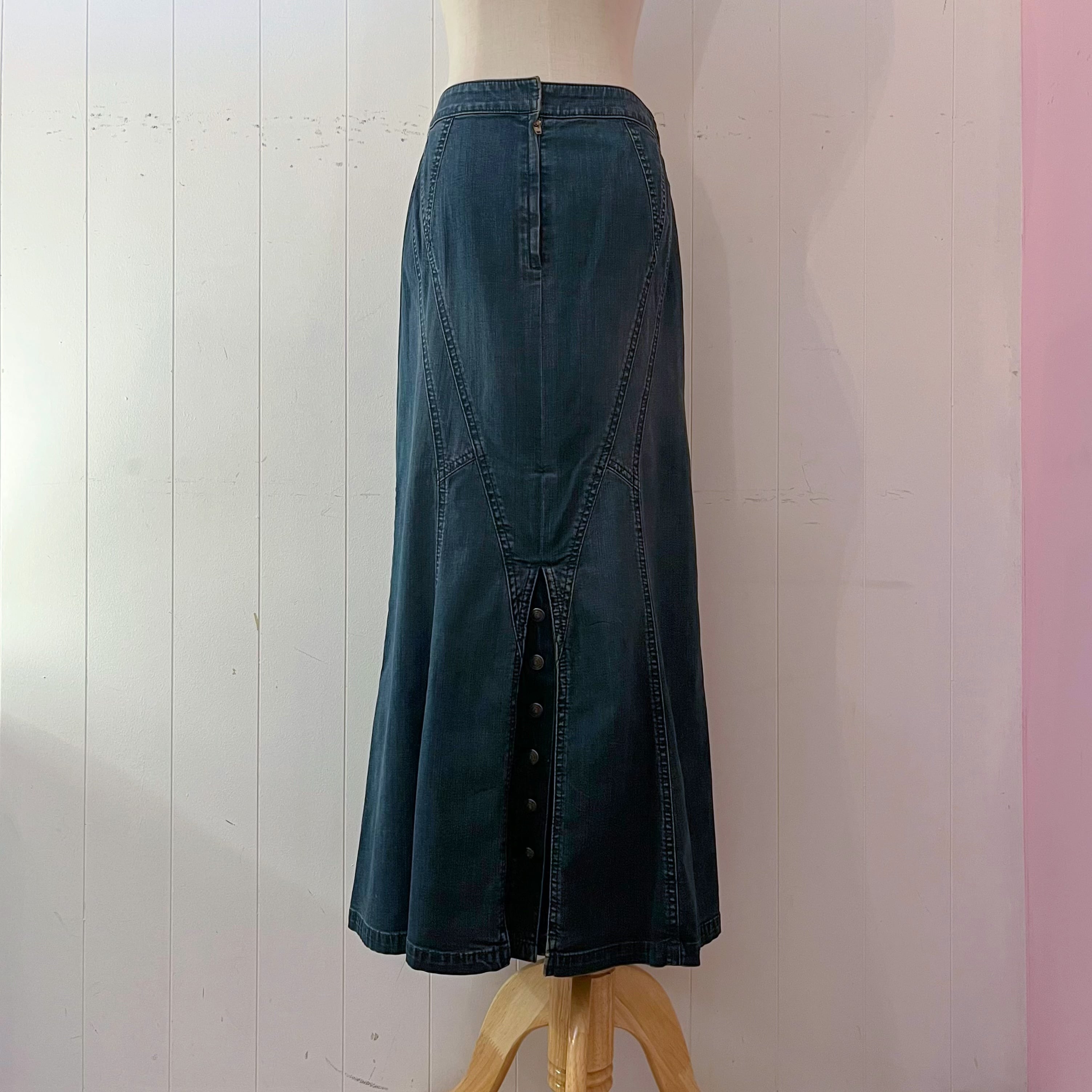 back button slit denim skirt