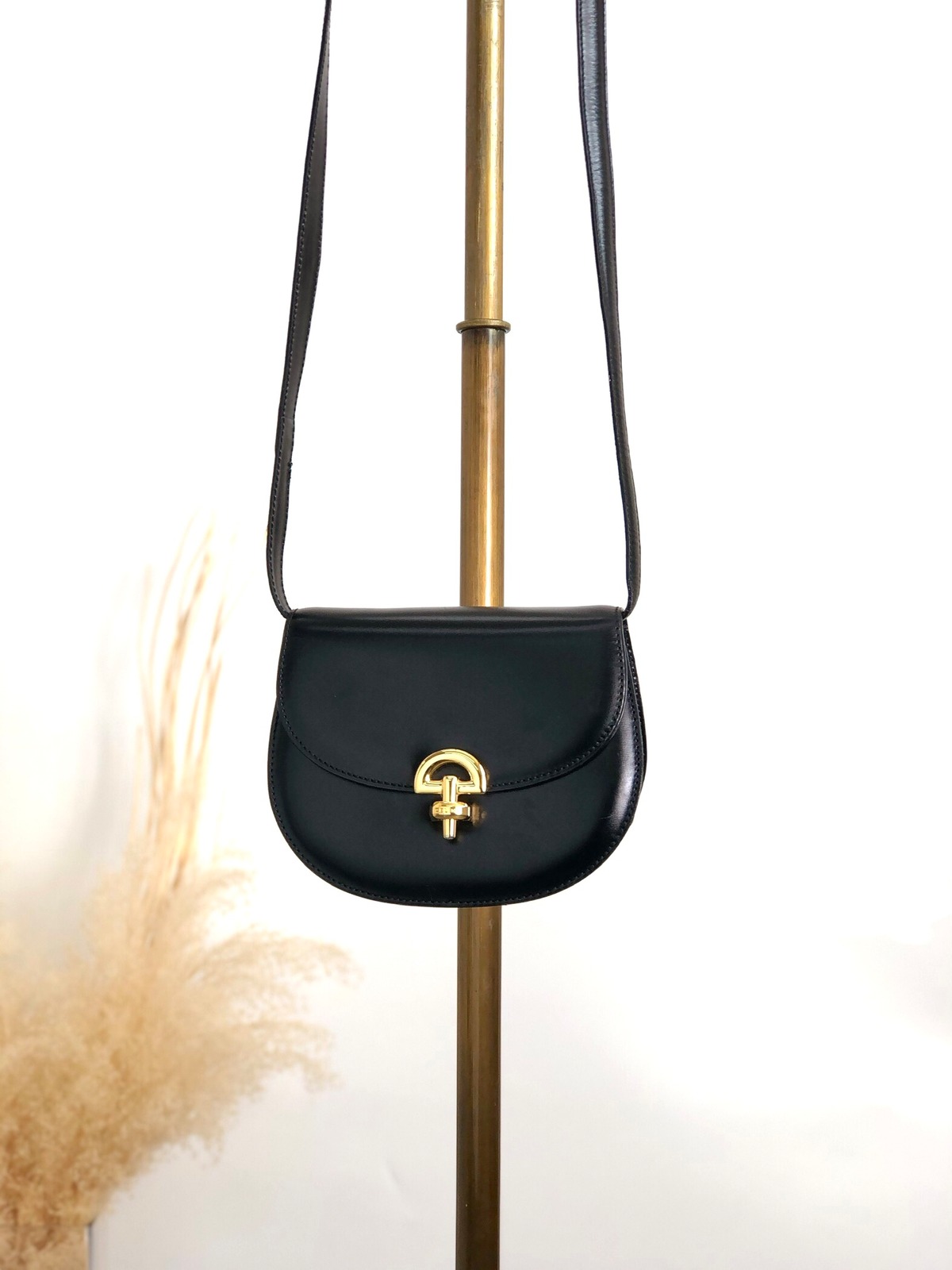 CELINE セリーヌ ショルダーバッグ ブラック フロントロック レザー 
