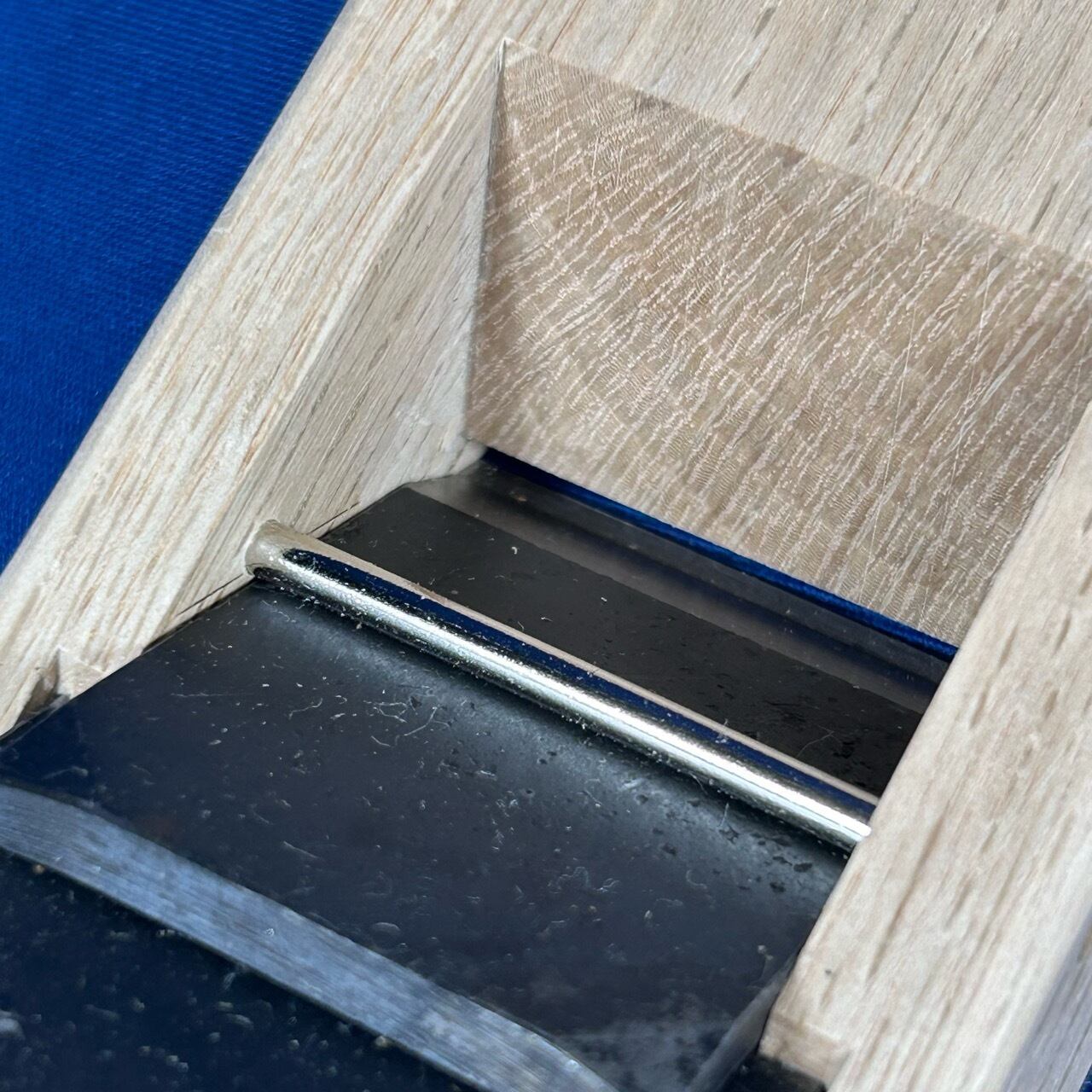 小森秀樹作 純鉄こもり 豆平鉋/寸4(42mm) | 利作オンラインストア