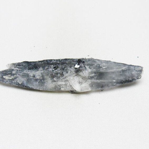 レーザークリスタル 水晶 クラスター 水晶 原石 スティブナイト 輝安鉱入り 一点物 172-3358