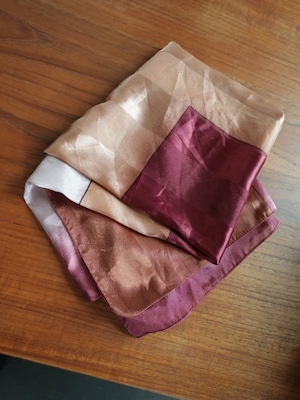 <vintage>square design scarf