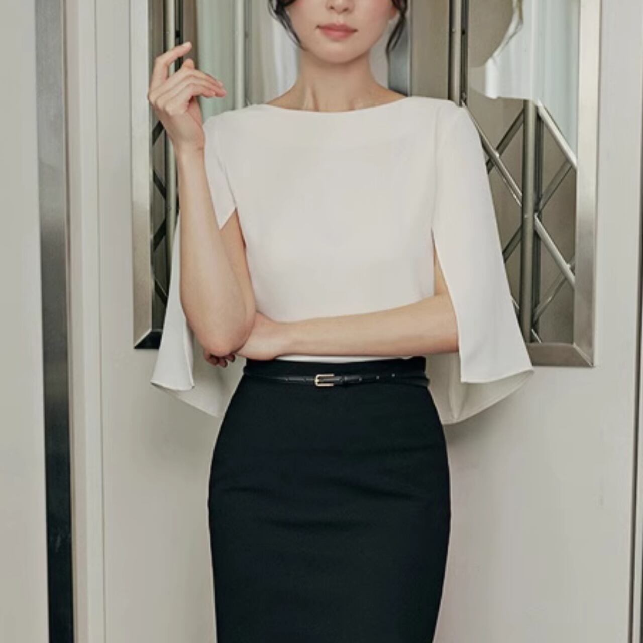 エレガンススリットスリーブ ブラウス 2color T134