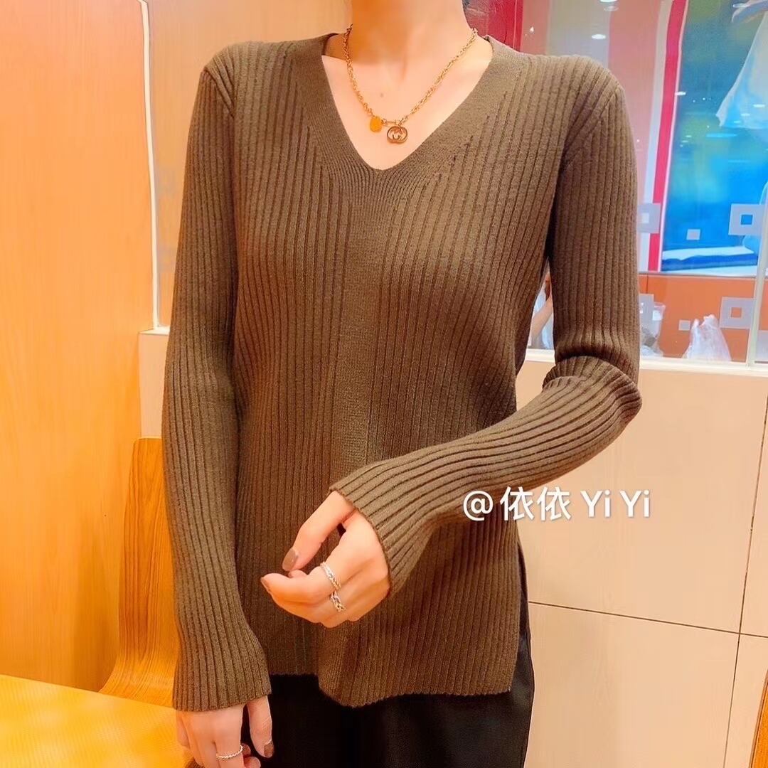 Vネック　リブスリットニット　AJ111-B07