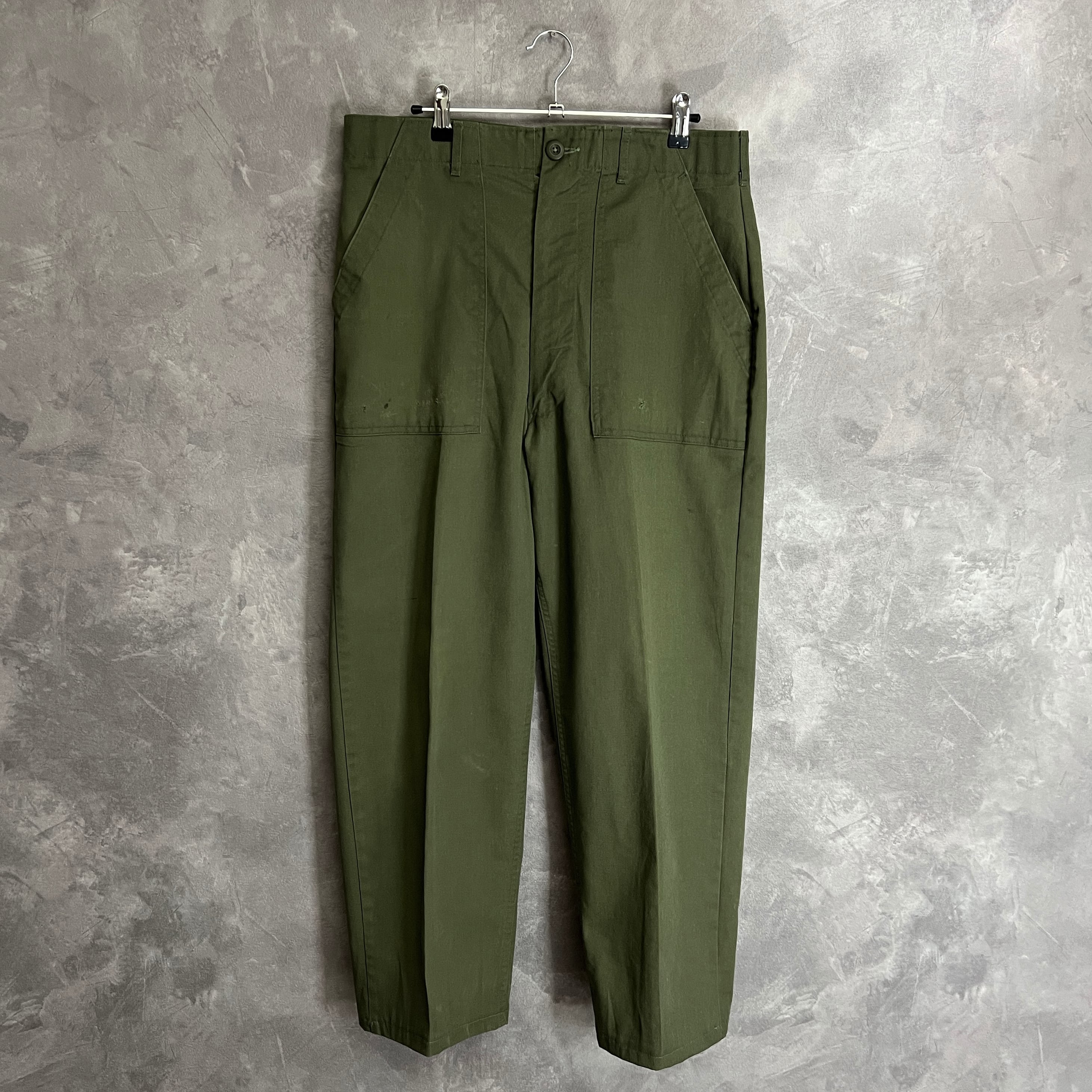 新品未使用タグ付き リーバイス アクションスラックス 80s カーキ1867