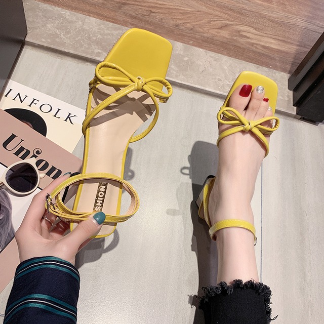 女性の靴夏2020新しいネット赤の薄い薄いサンダルの女性の妖精の風ins厚いハイヒールのローマのビーチシューズ 部族の婦人靴1355314