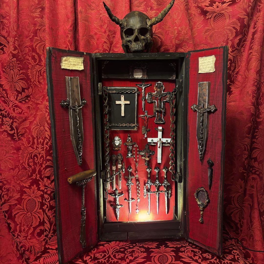 【1点限定作品】祈りを捧げし異形なる天使 オブジェ 1点限定作品】祈りを捧げし異形なる天使 オブジェ | VIRTU MORE