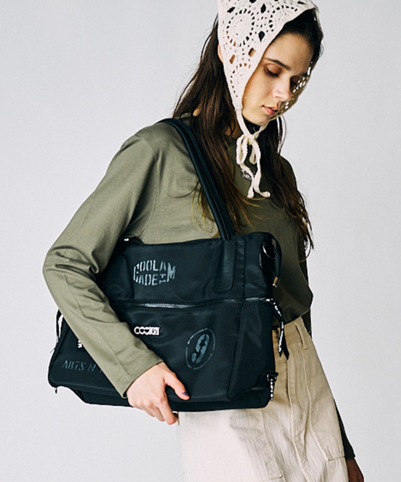 CL TMロゴペイントナイロンショルダーBAG CQ-49514