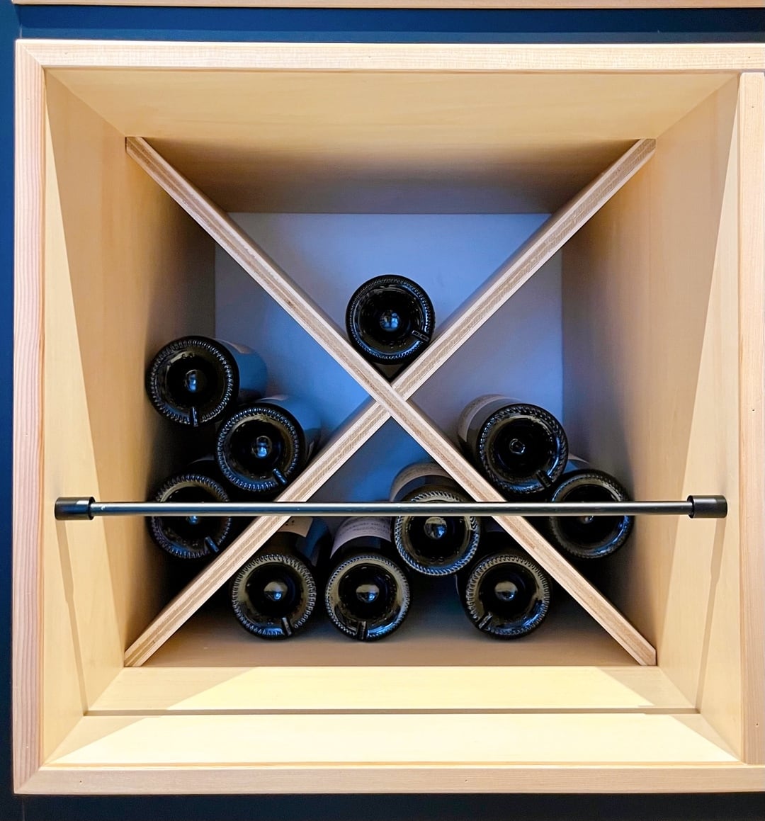月額制レンタルセラー】あなた専用ワイン保管BOX｜ゆったりBOX