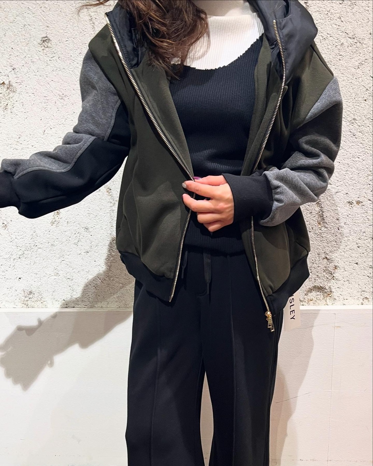 リズレイ RISLEY risley バイカラーボアフーディー