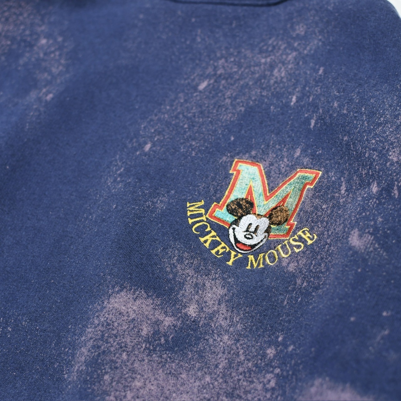 Disney store switching design bleach sweat
