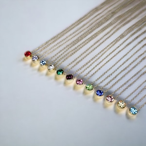 バースストーンネックレス