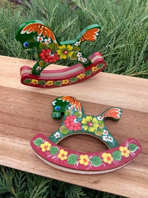 ペトリキフカのトイホース　（ホメンコ作）