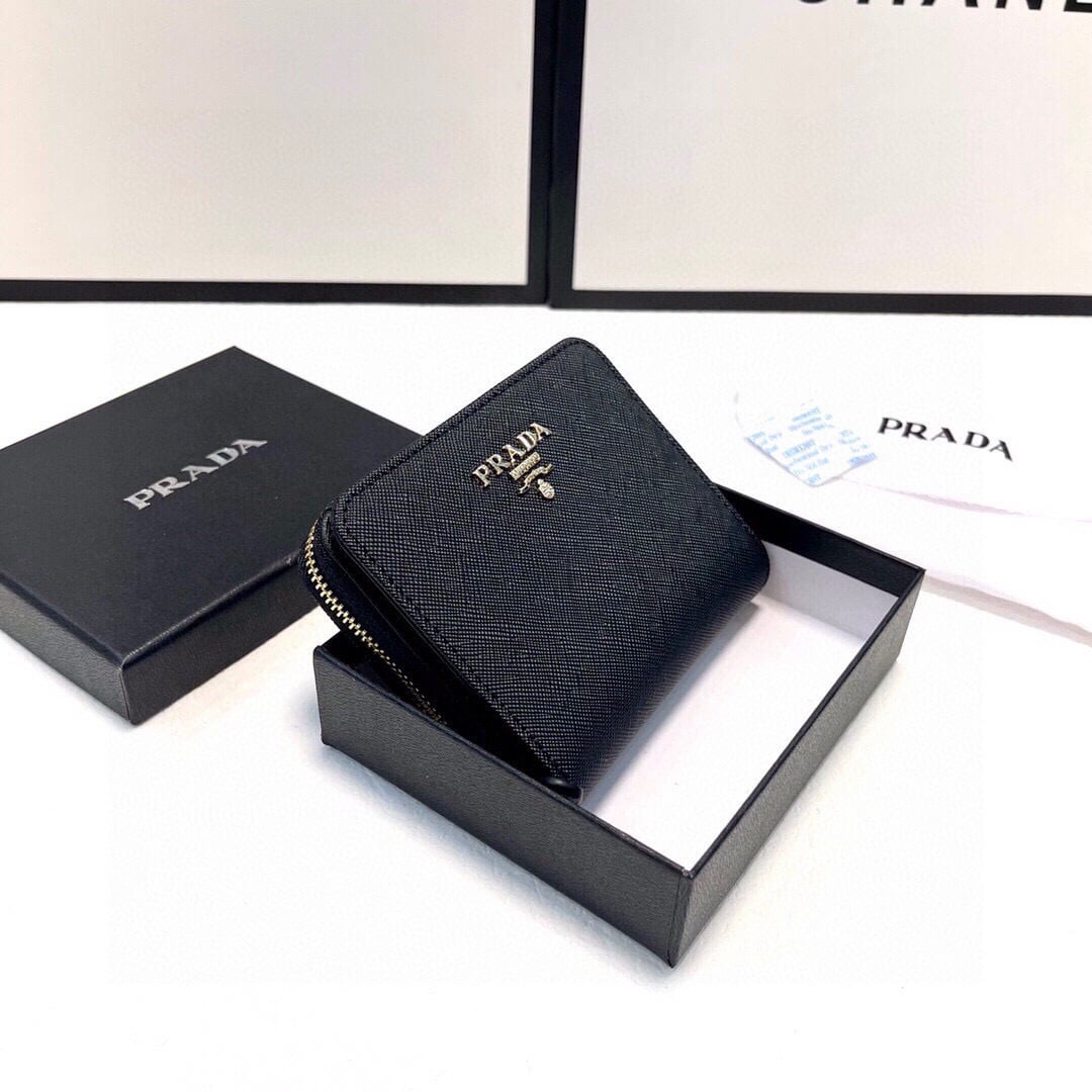 PRADA ミニ財布