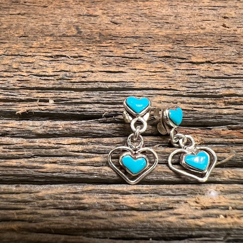 INDIAN JEWELRY # Zuni Heart Turquoise Pierce