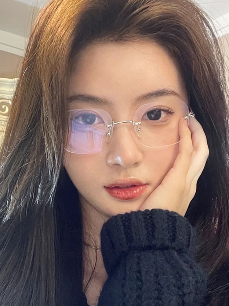 ふちなしメガネがじわり人気 火付け役はラッパーやK-POPアーティスト