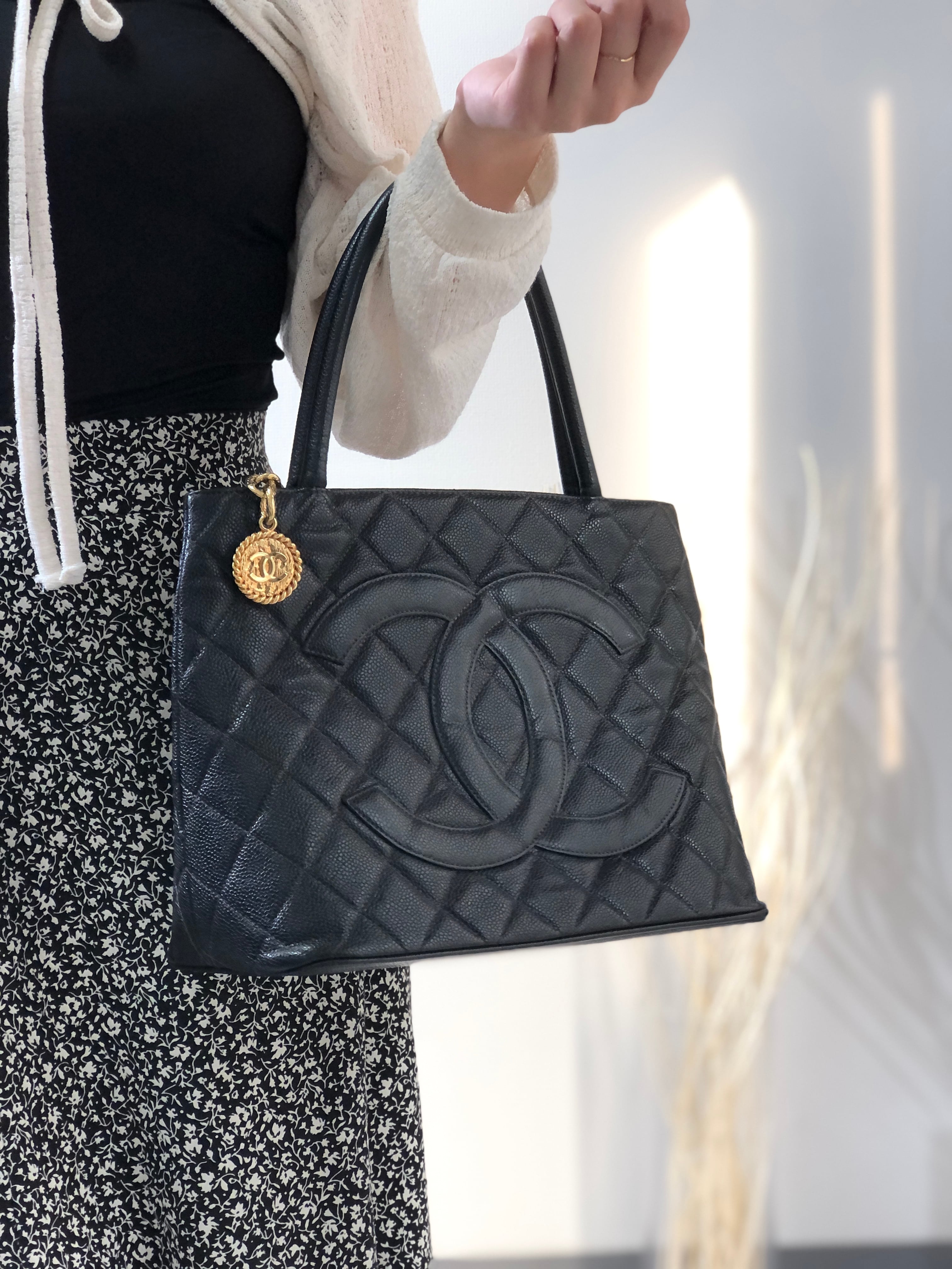 CHANEL ヴィンテージ　トライアングル　キーリング