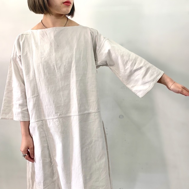 ヨーロッパ古着 France製 Antique リネンスモック チュニックワンピース 生成り リペア Chupa