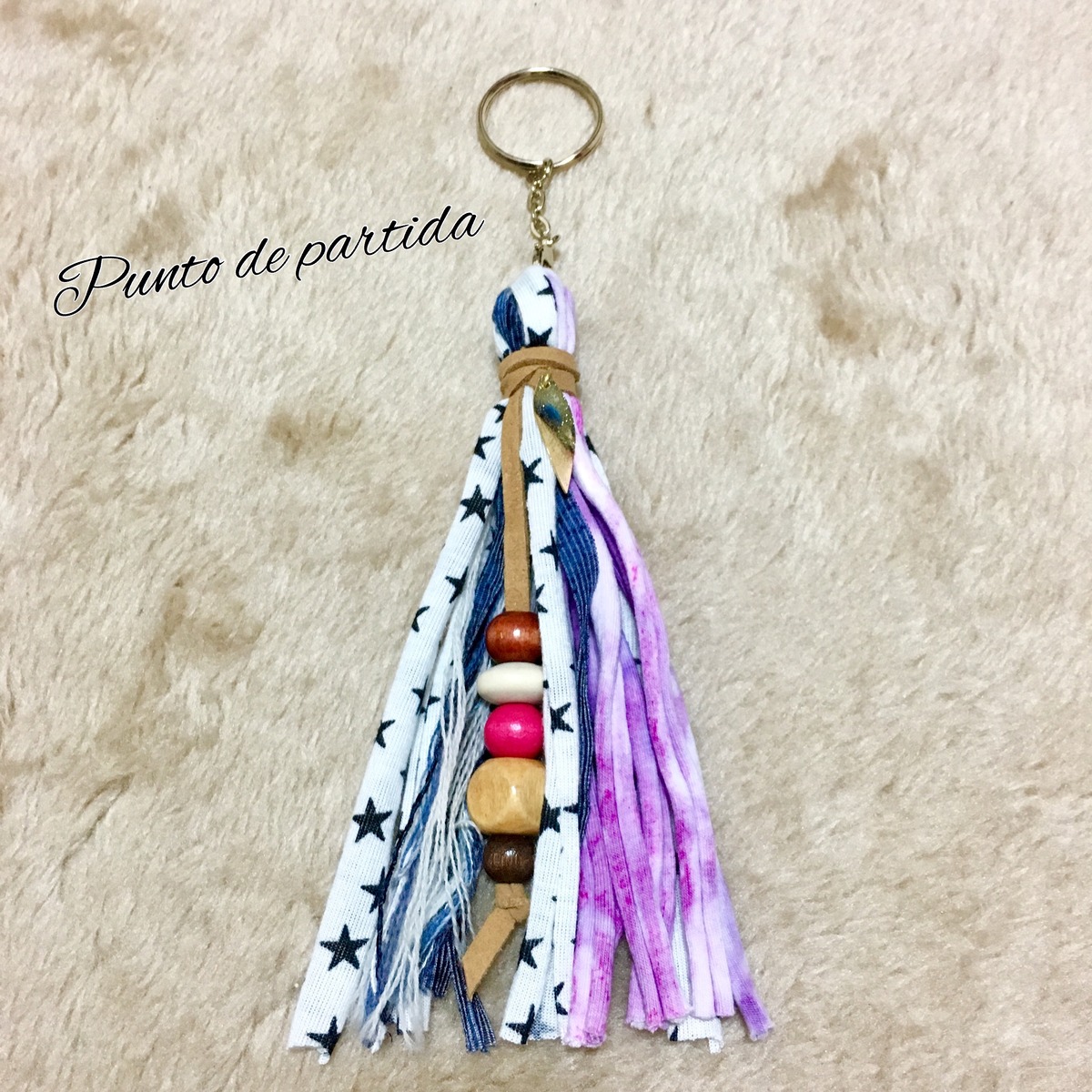 タッセルチャーム キーホルダー ズパゲッティ ティーシャツヤーン  