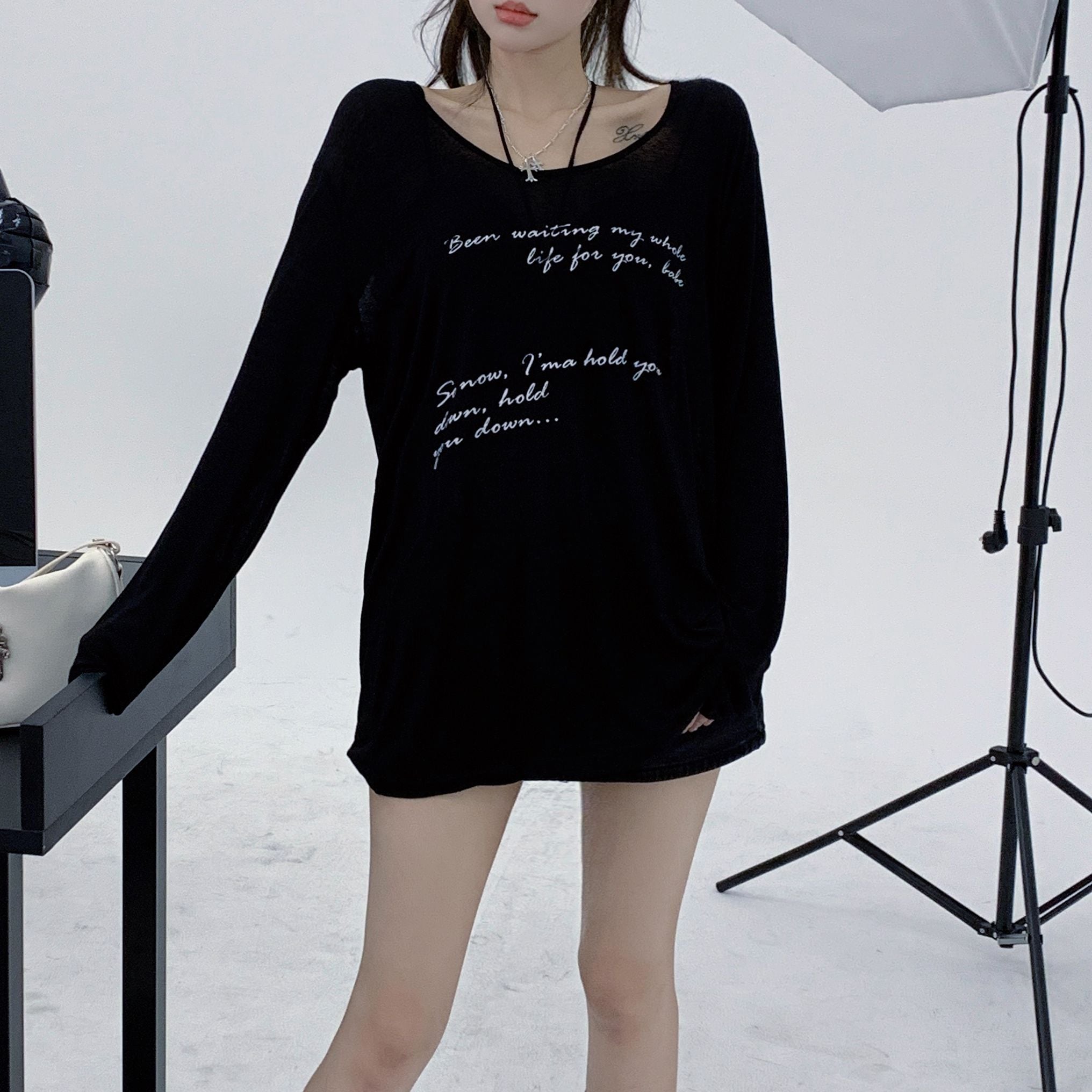 シアートップス 薄手 シアー Tシャツ シースルー 英字プリント シアートップス 薄手 シアー Tシャツ シースルー 英字プリント