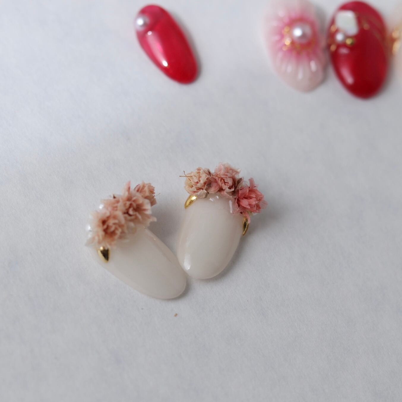 No.31 ドライフラワーかすみ草ネイル ぷっくりお花 アクセサリーネイル