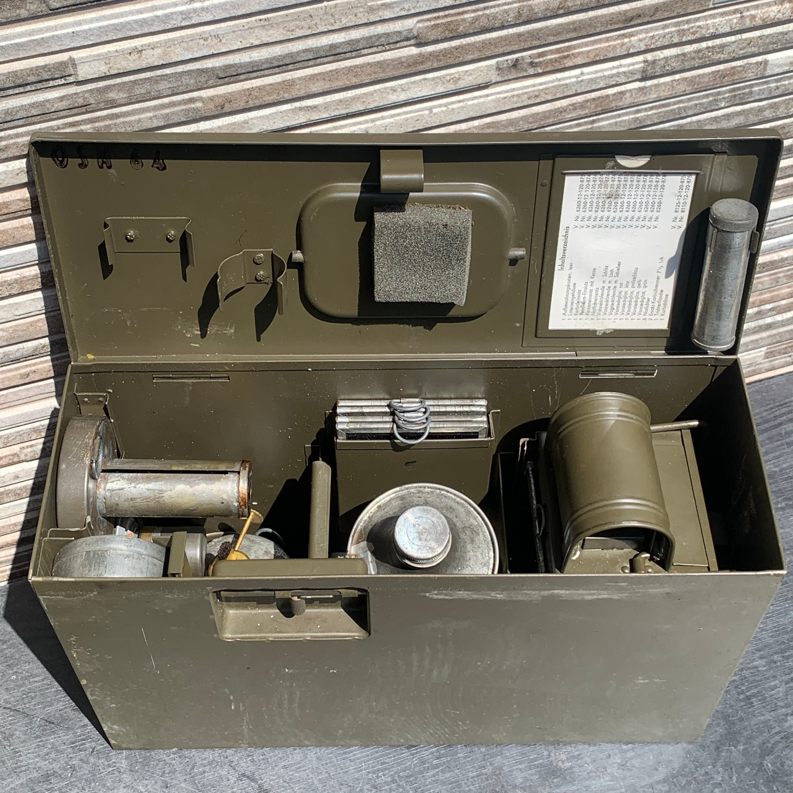 ドイツ連邦軍 標準装備 軍放出 ハンドランタン ドイツ軍 軍用 現状販売 ドイツ連邦軍 標準装備 軍放出 ハンドランタン ドイツ軍 軍用 現状販売