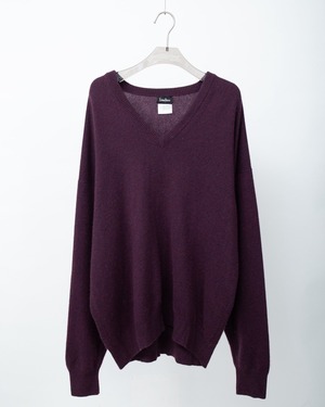 "Neiman Marcus" all cashmere V-neck knit sweater (purple)