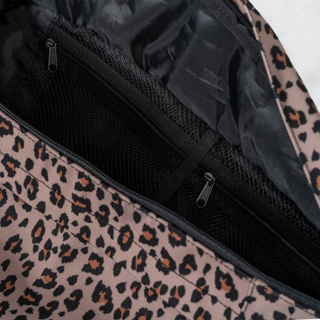 GAVIAL : body bag | Gusset