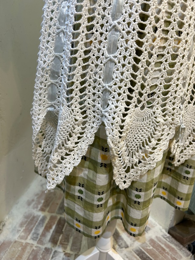 gray ladder ribbon crochet apron