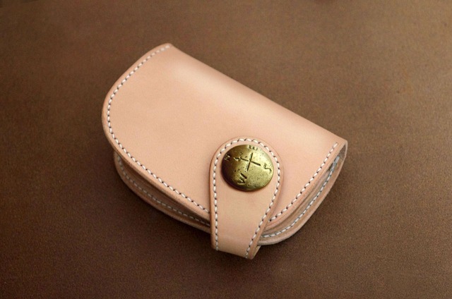 【受注製作】本革サドルレザーのハーフ財布【コンチョ】
