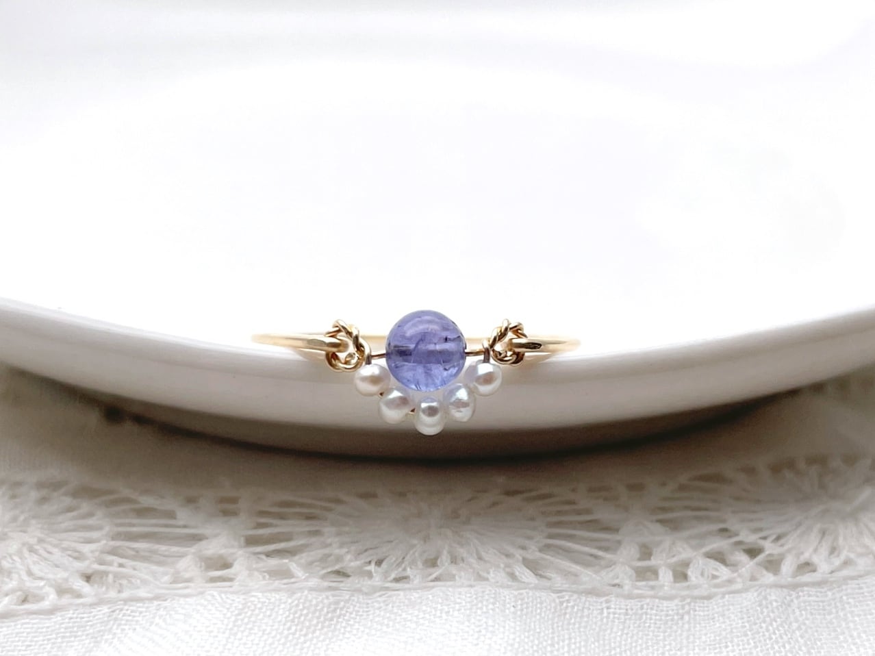 タンザナイトと淡水パールの指輪