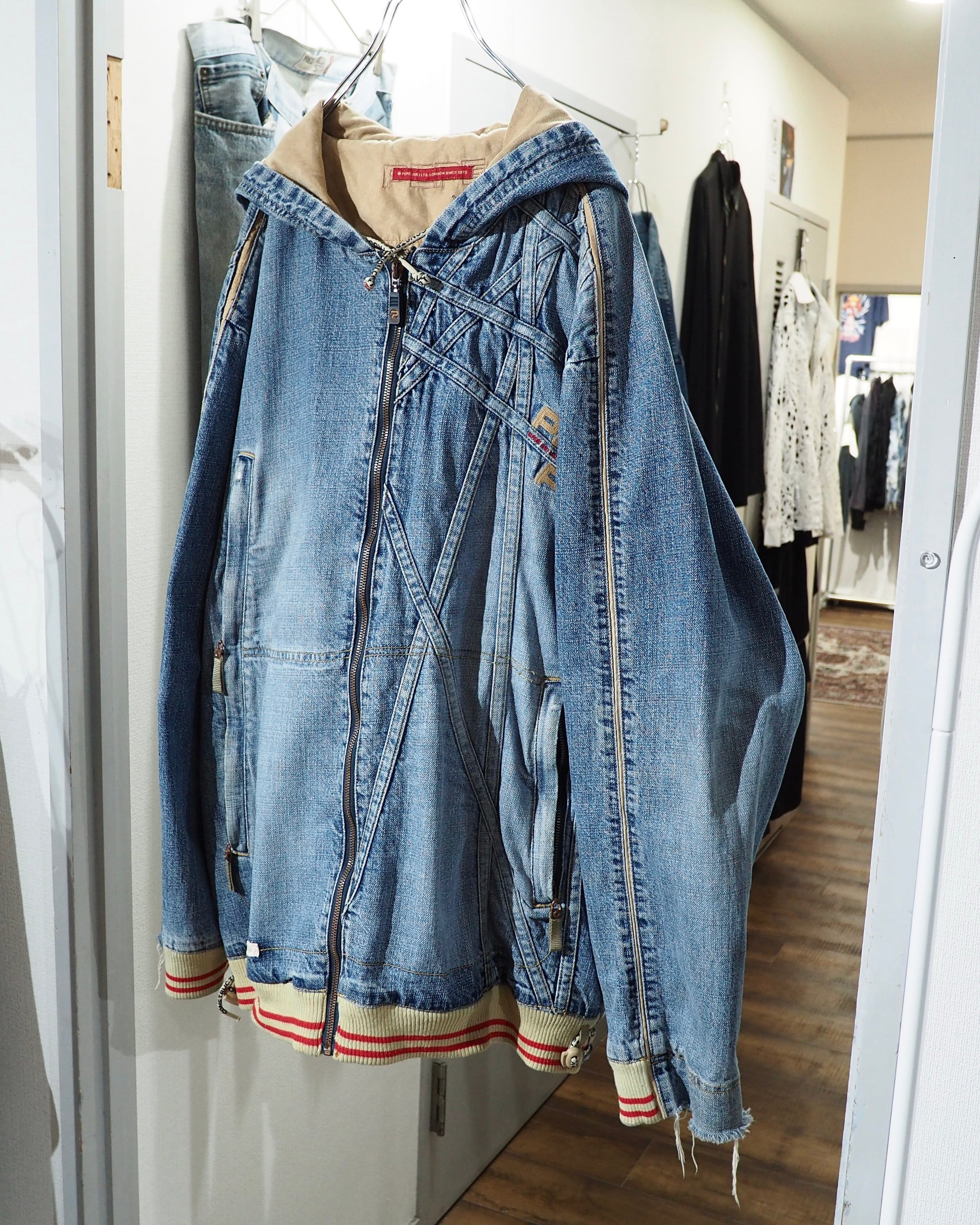 1990s ” Special - PEPE JEANS ” Crossed Lines × Logo Embroidery Vintage Loose Hoodie Denim Jacket