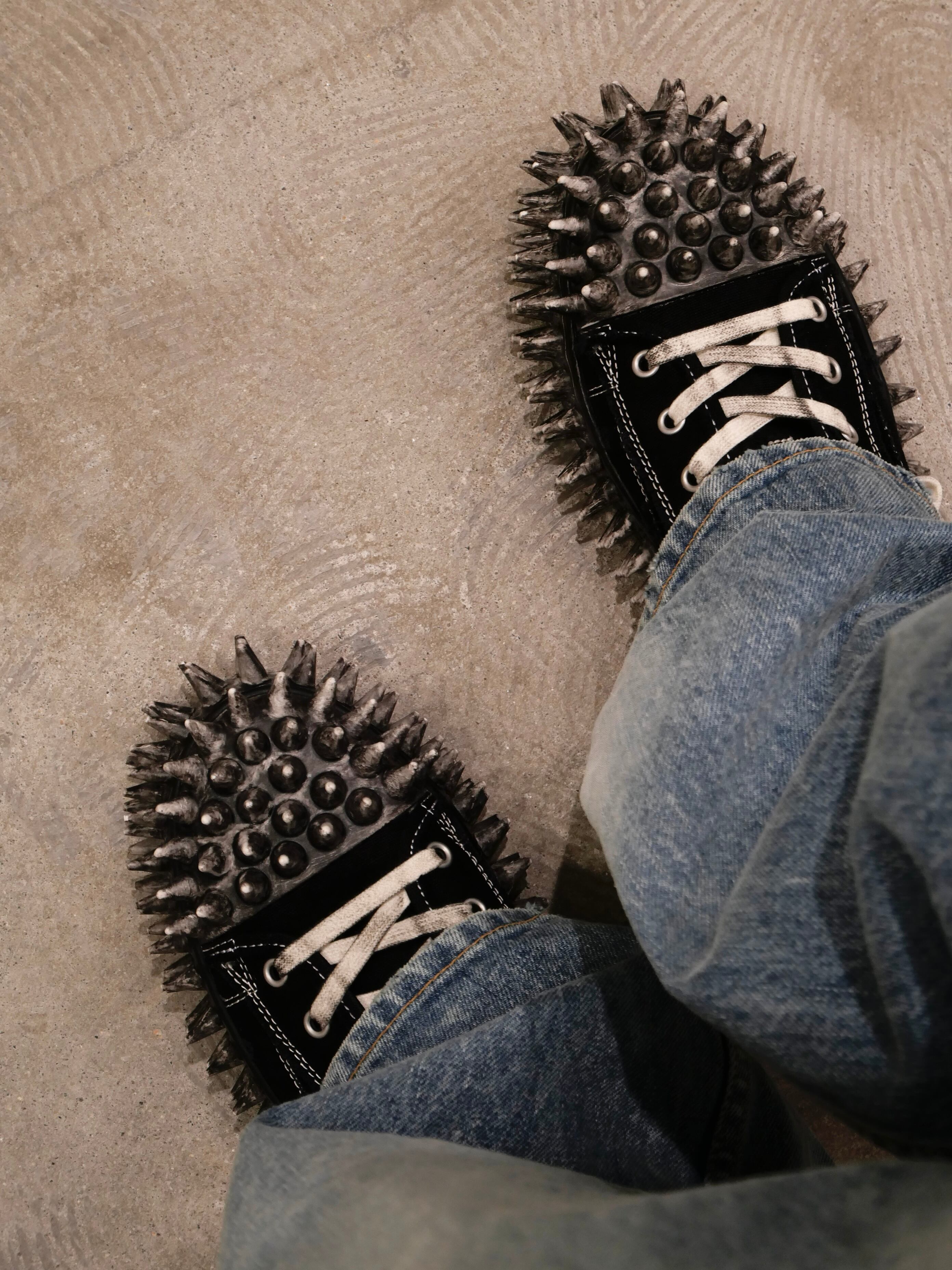 doublet DIRTY SPIKE TOE CAP CANVAS SNEAKER | CONSTRUCT1