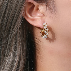 T187 - Pearl Garland Hoop