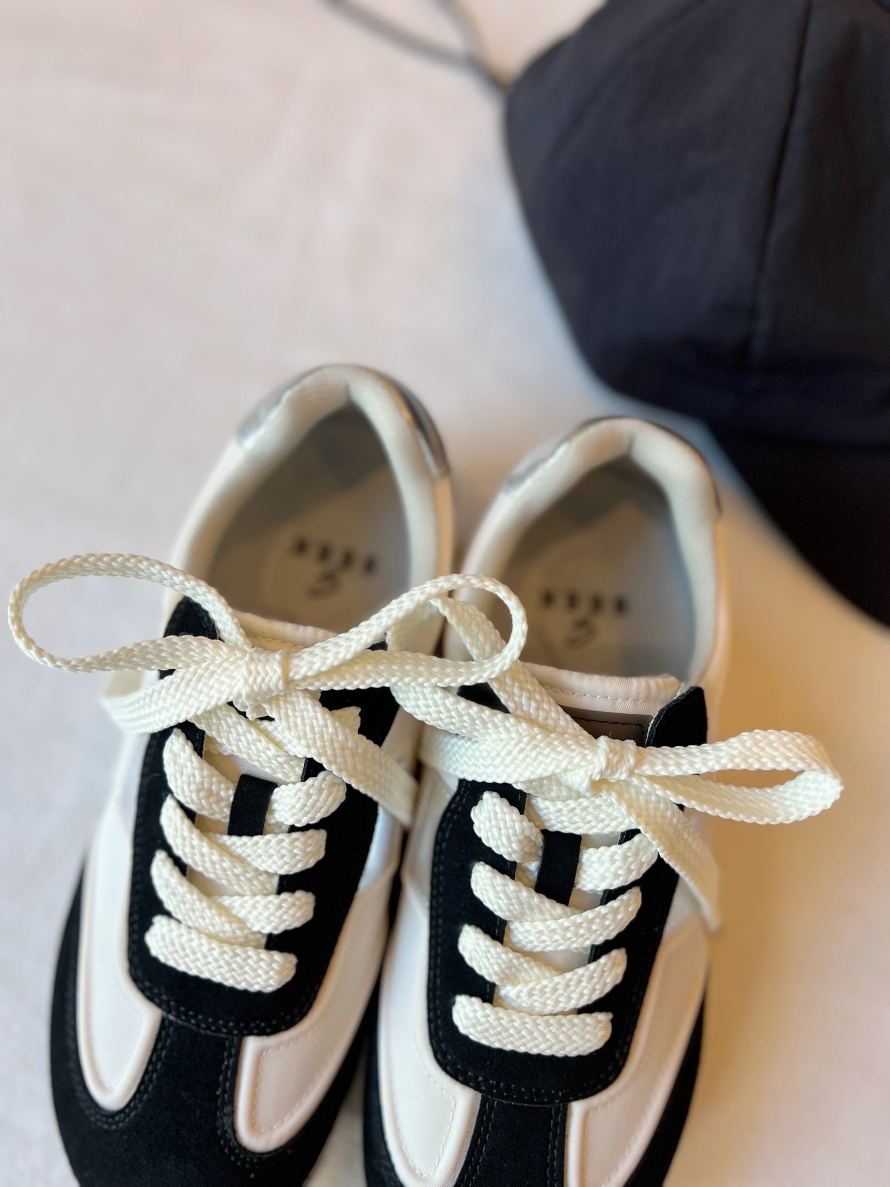 SEEKスニーカー 24cm SEEK / フェイクスウェードスニーカー | anouk