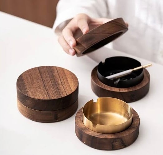天然木の灰皿】磁石で安定｜ウォールナット｜大人のスマートアイテム