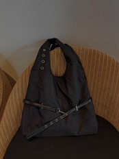 STRAPED NYLON BAG