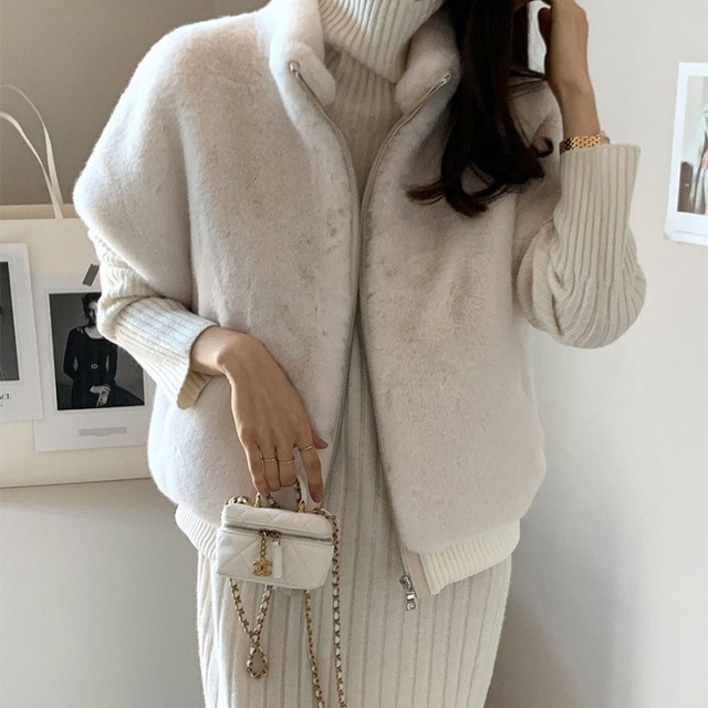 【コート】ファーコート ボアコート ファーベスト ジレ  レディース きれいめ アウター ミドル 秋 冬 20代 30代 40代 可愛い 韓国 ファーコート フォーマル カジュアル ホワイト 白 ブラック 黒