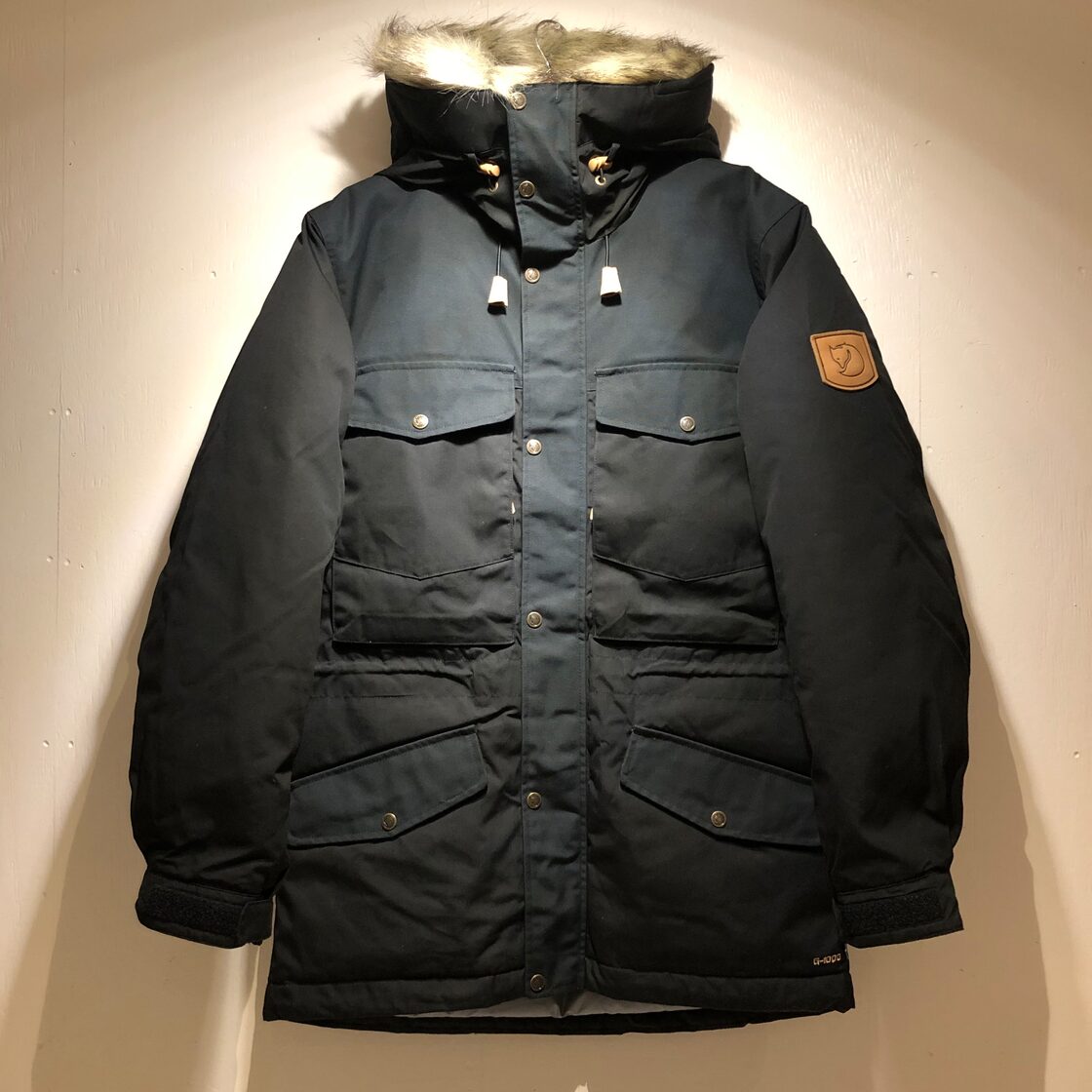 FJALLRAVEN SINGI DOWN JACKET M(フェールラーベン シングダウン 