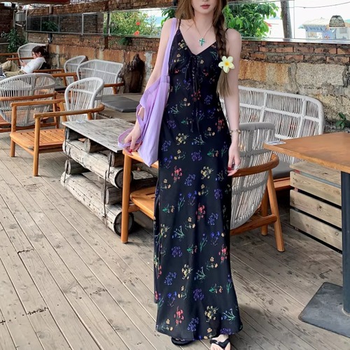 フラワープリントマキシキャミワンピ ・75900