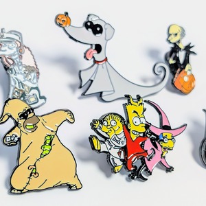 ♧送料無料！ ★ピンズ PINS★ピンバッジ 【 The Simpsons（ ザ シンプソンズ ）×The Nightmare Before Christmas？(笑)】ナイトメアコス ハロウィン 6P SET / ピンズセット / Treehouse of Horror / ツリーハウス・オブ・ホラー〚アメリカン雑貨 アメトイ〛