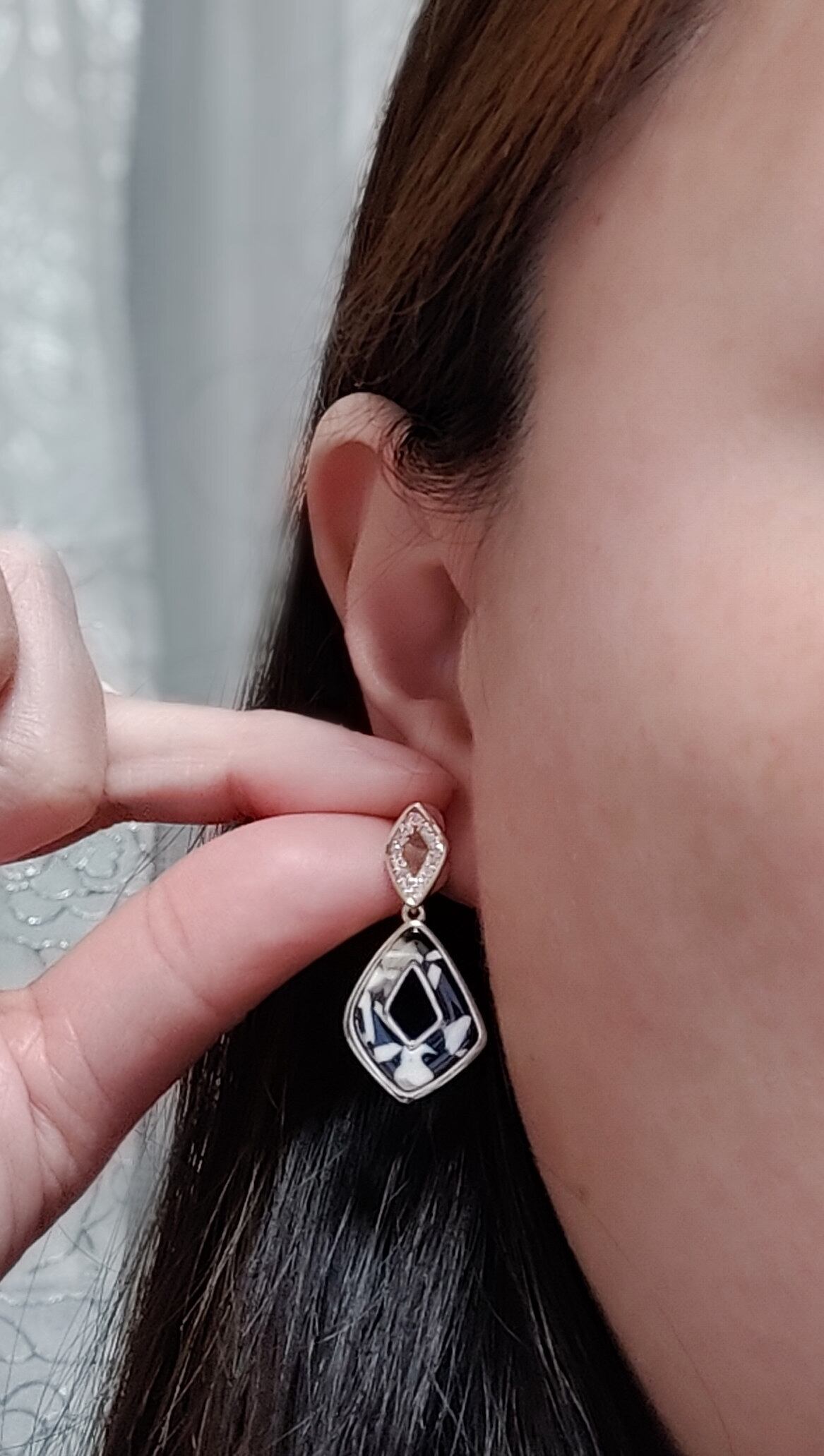 スタイリッシュシンプル 音羽屋□ ダイヤモンド/0.75ct K18WG ホワイト