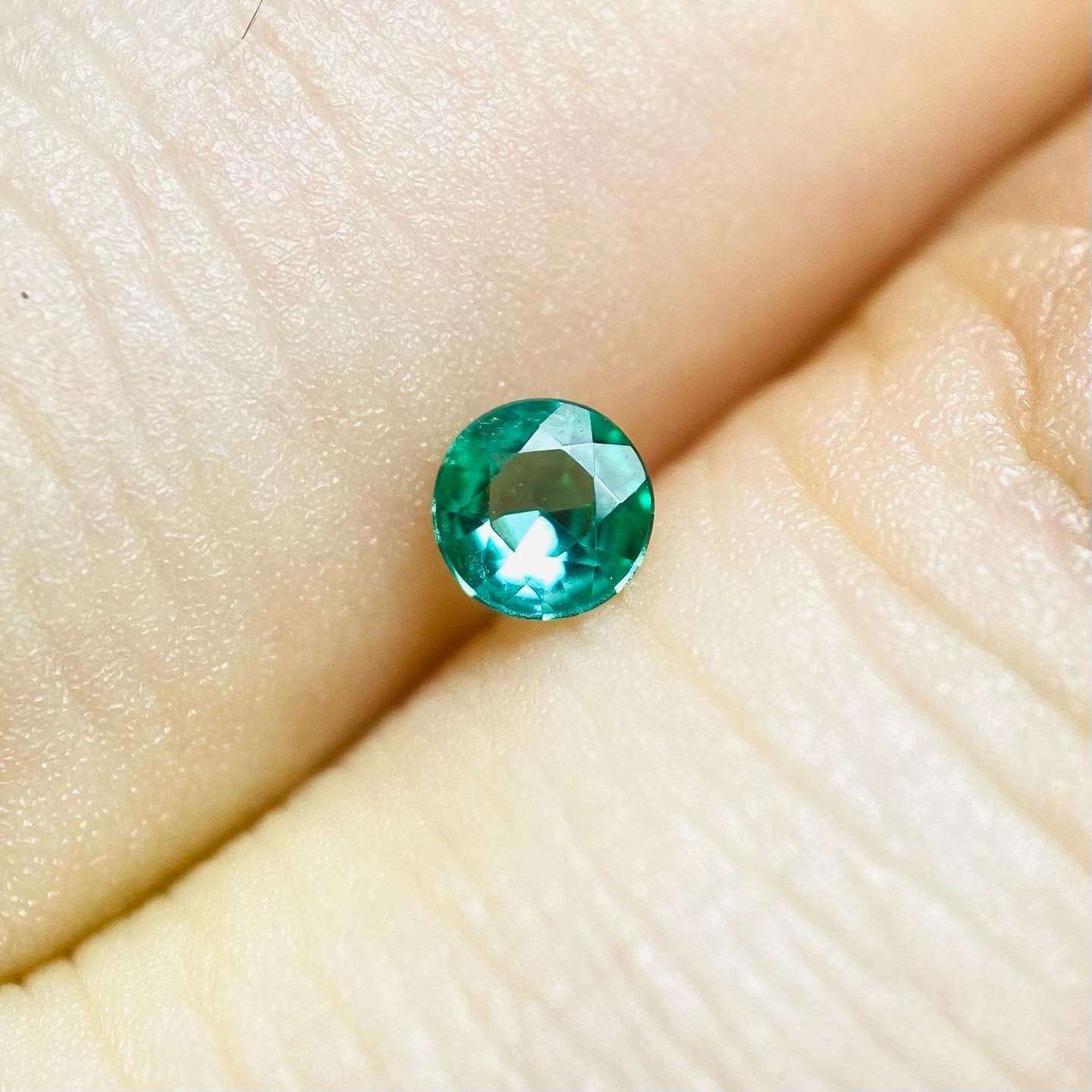 南の海のパライバトルマリン