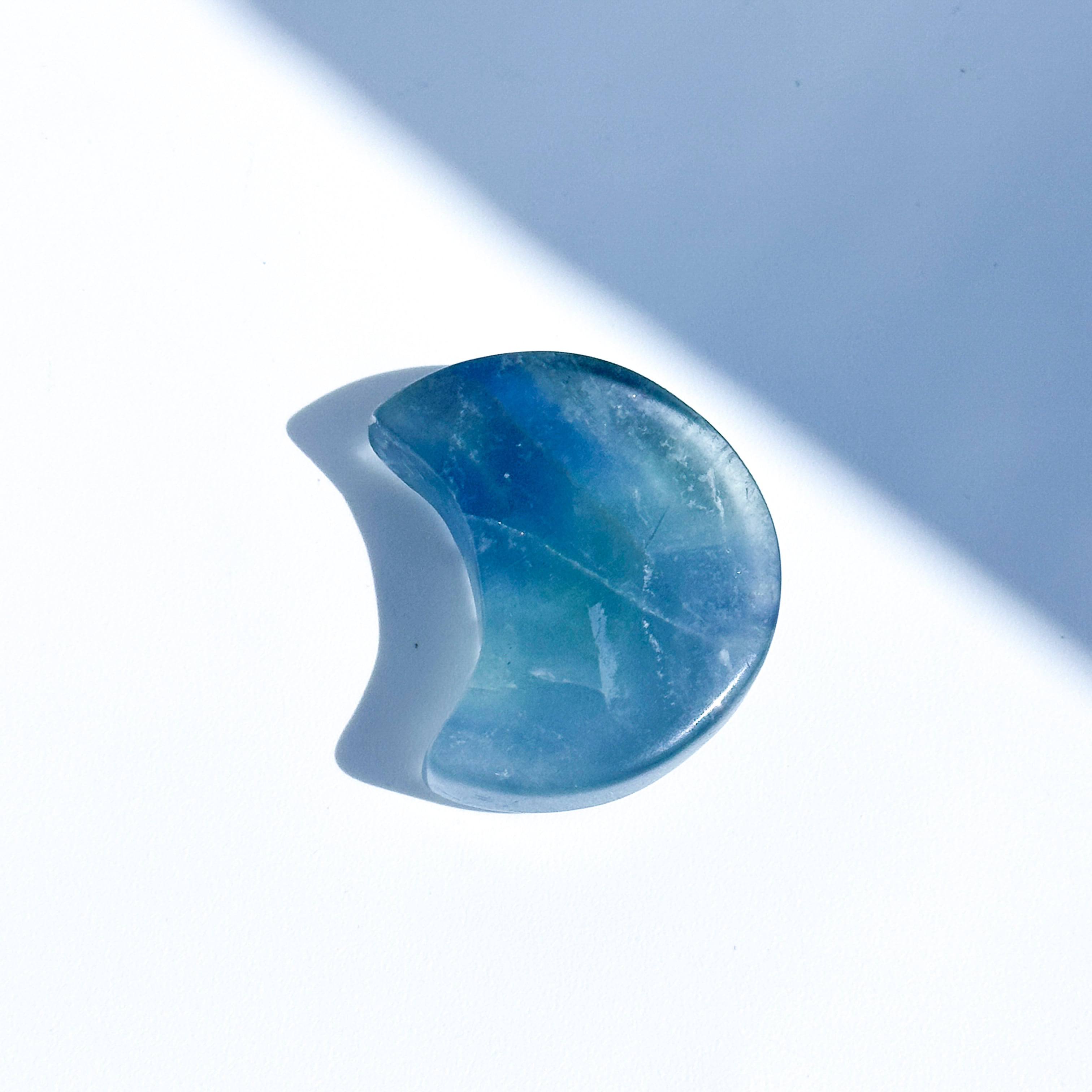 ブルーフローライト 三日月15◇ Fluorite ◇天然石・鉱物・パワーストーン・インテリア