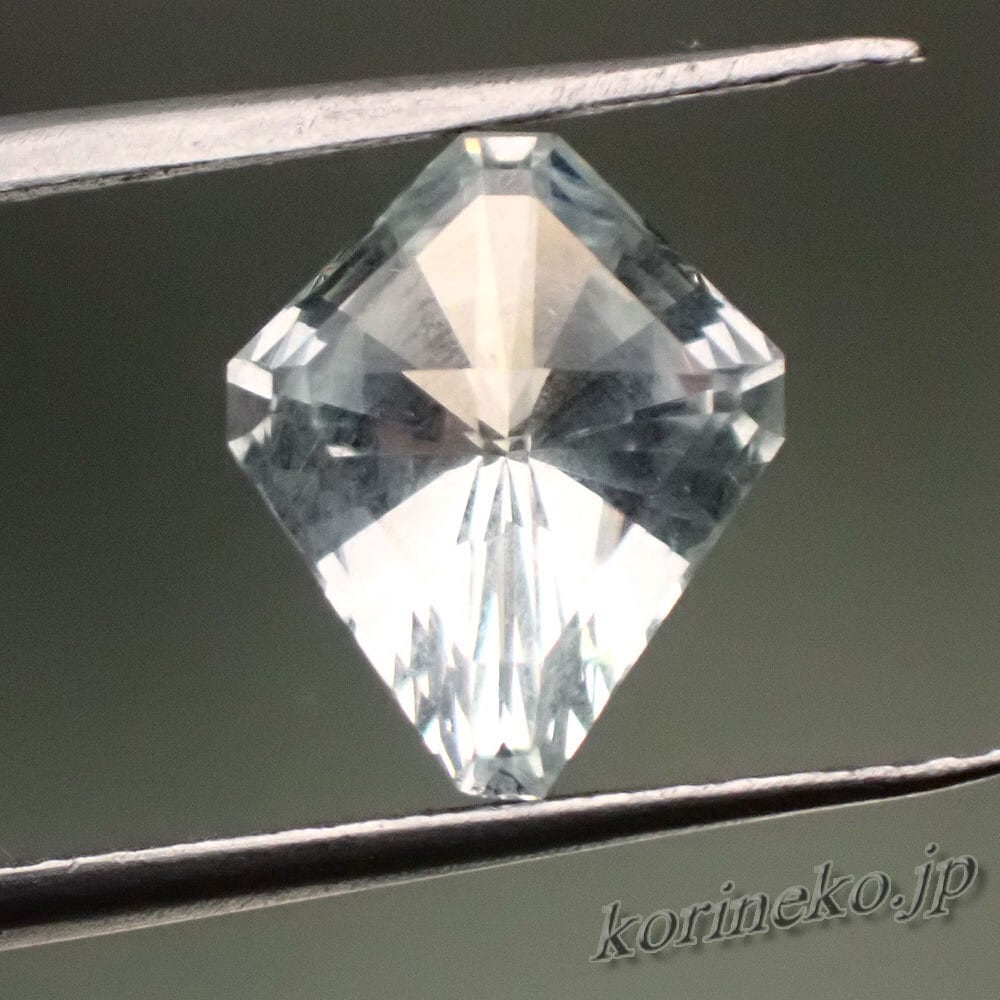 アクアマリンのクロスカットルース 2.15ct | korineko