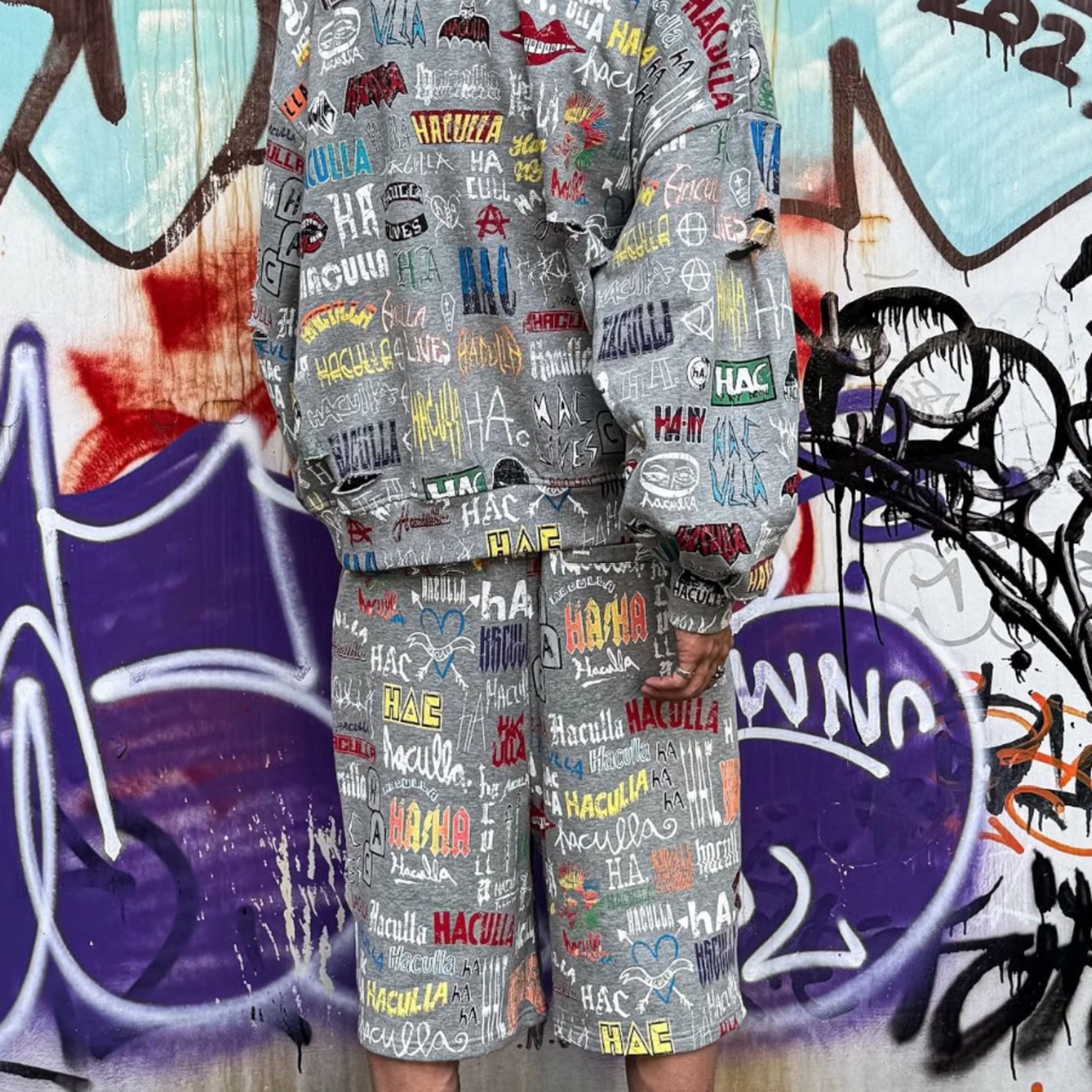 【Haculla】ALLOVER LOGO  SHORTS - 9