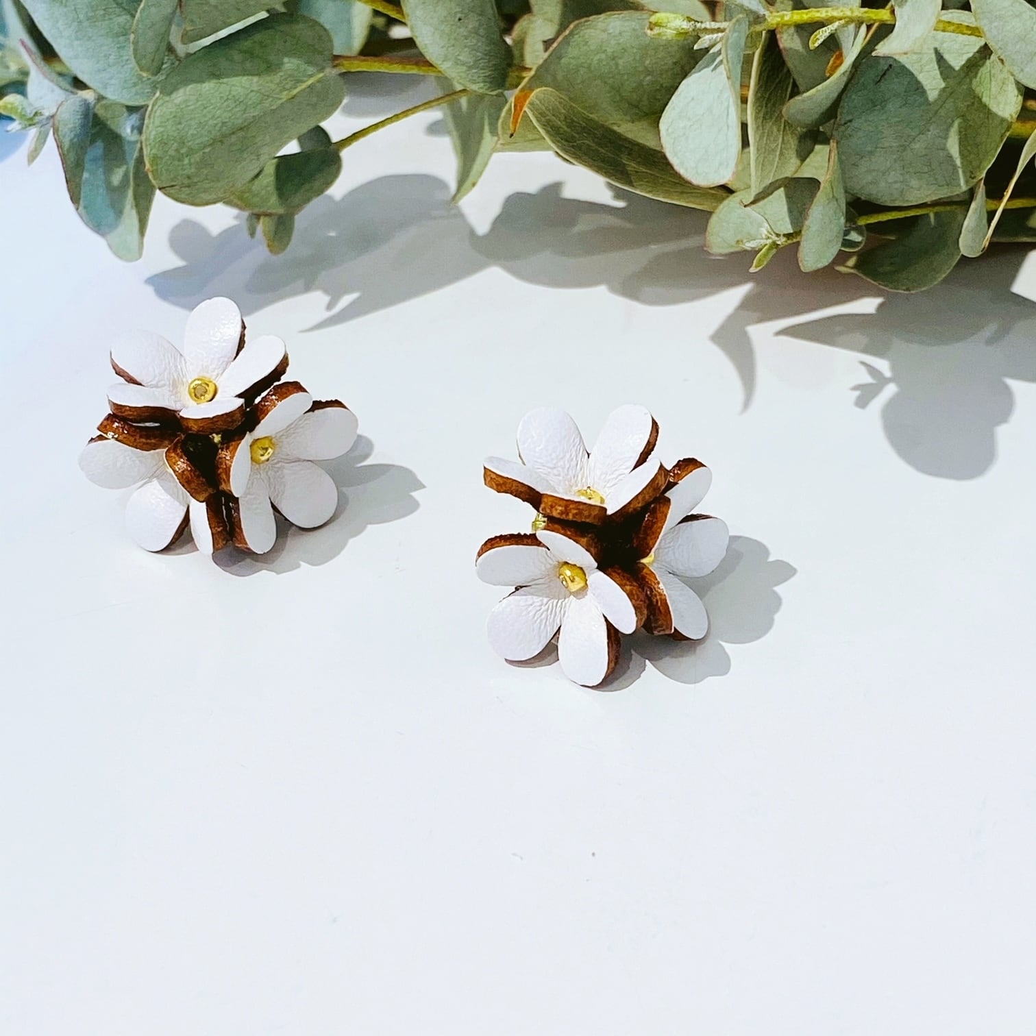 完成品】ジャスミン花のピアス/イヤリング（ホワイト） | Bougainvillea