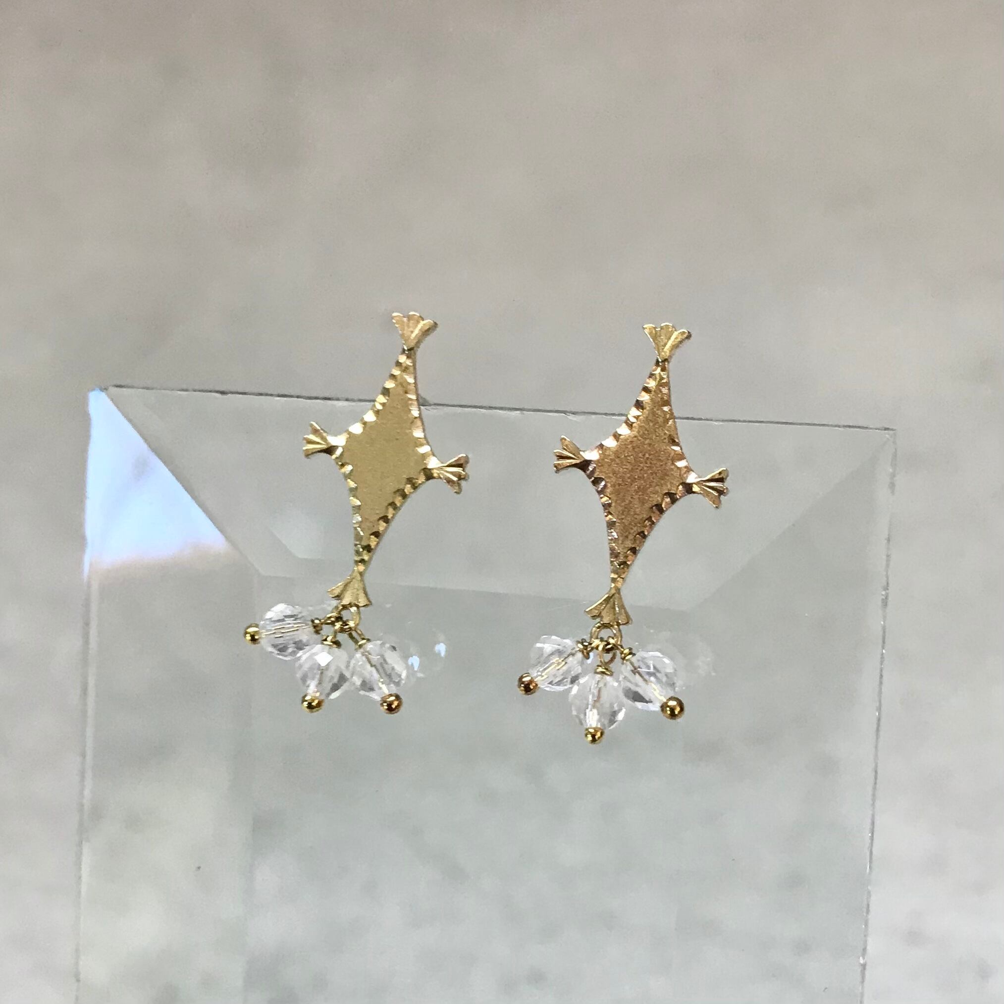*流れ星のしずく耳飾り*