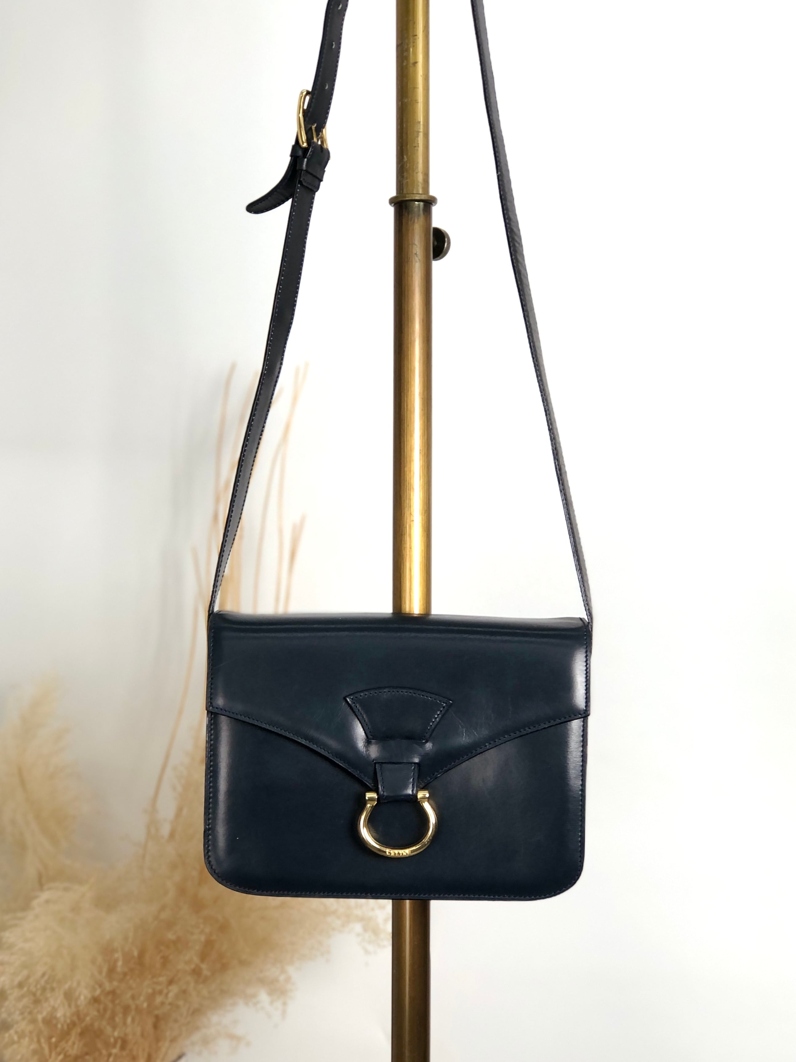 CELINE セリーヌ ショルダーバッグ ネイビーブラック ガンチーニ レザー vintage ヴィンテージ オールド f3dnha