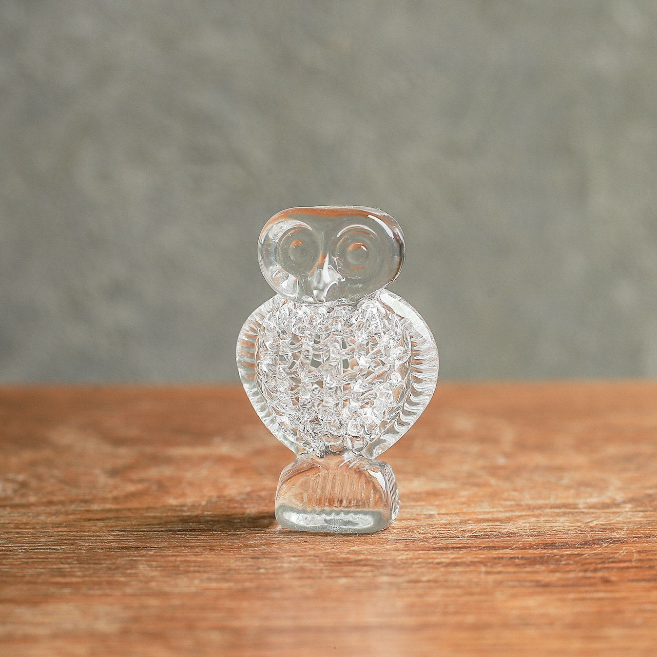 くりっとしたお目めがかわいい、ガラスのフクロウ 1